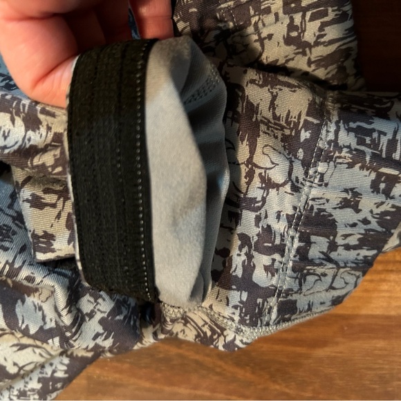 Very beautiful horse print Kerrit riding pants size small very good condition - Picture 4 of 4